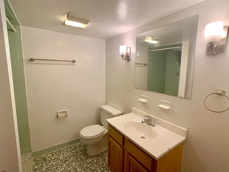 2703 Voelkel Ave — Photo 7