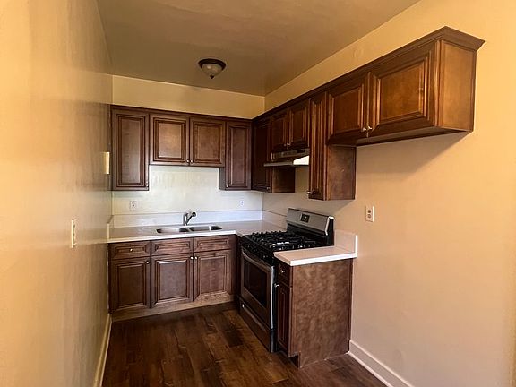 5th image of 337 W Elk Ave APT 13