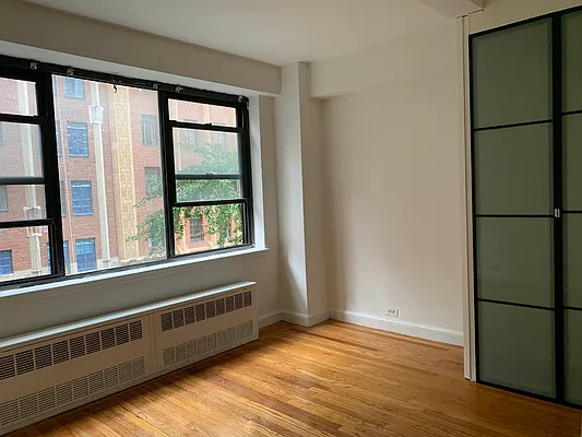 Rented by Bond New York | media 2