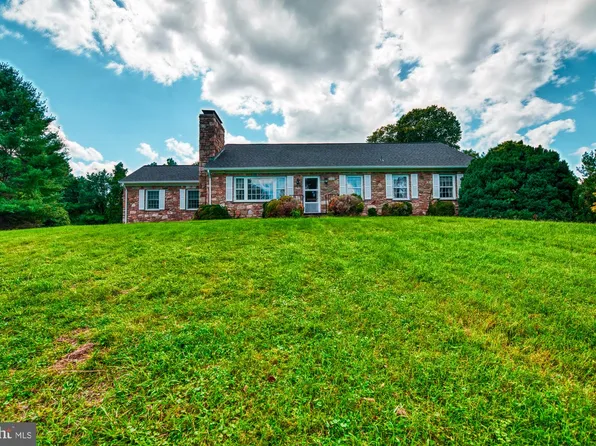 552 Frost Ave, Warrenton, VA 20186