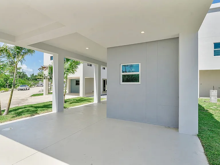 99 Seaside Ave #ID1369664P — Photo 9