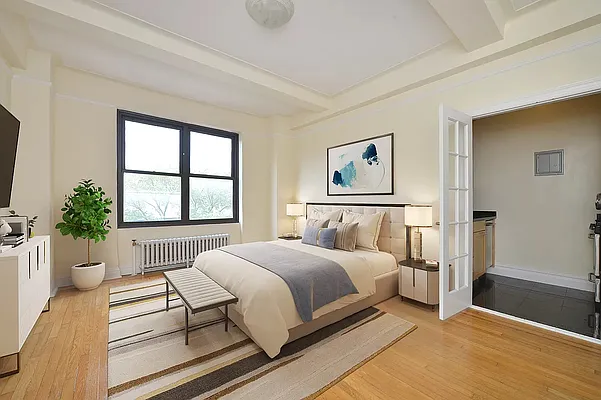 Rented by Manhattan Realty Group | media 14