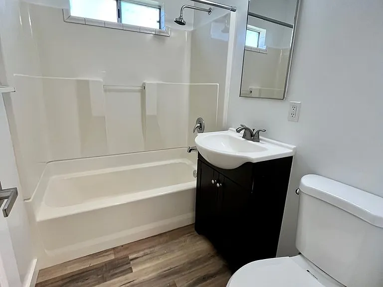 4108 Redondo Beach Blvd — Photo 9