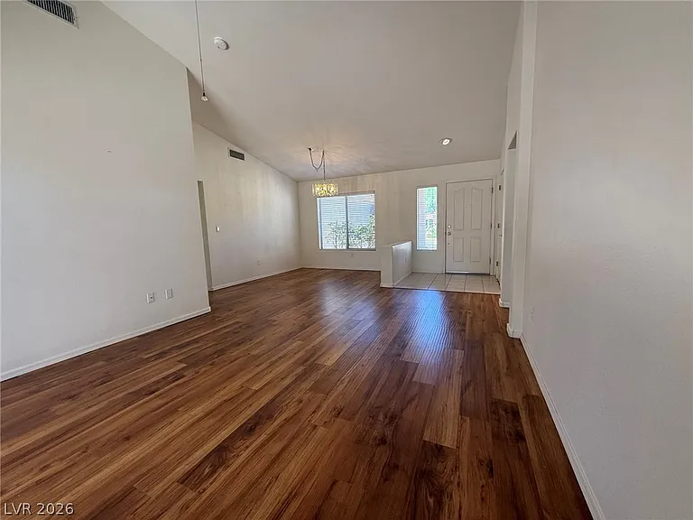 10905 Mill Cove Ave — Photo 4