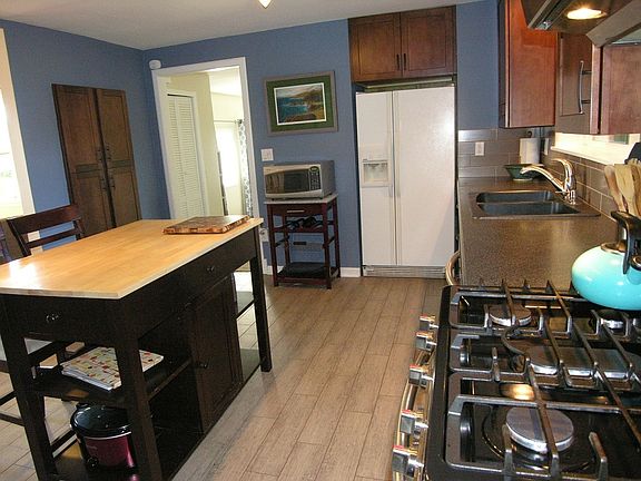 5th image of 18036 Gilbert Ave SE