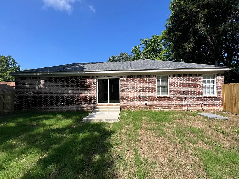 3558 Denver St — Photo 7