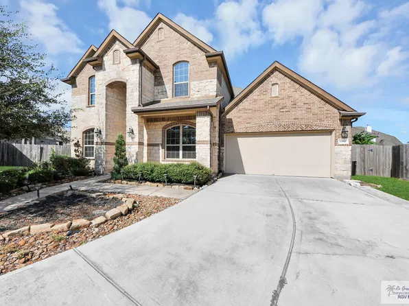 1902 Zillah Wheat Dr, Rosenberg, TX 77469
