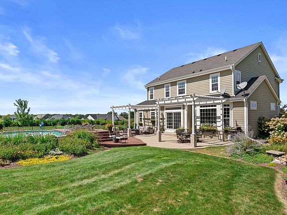 3rd image of 200 Nashotah ROAD