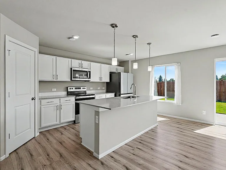 15065 Iverson Loop SE — Photo 10