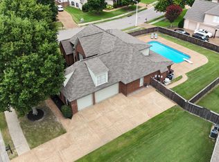 775 Crimson Oaks Ln, Collierville, TN 38017