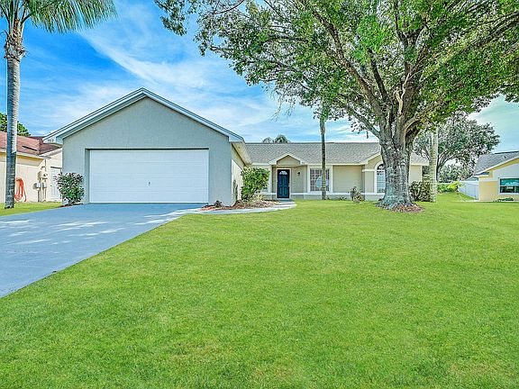 4th image of 702 Loma Bonita Dr