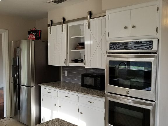 2nd image of 3920 Carman Dr