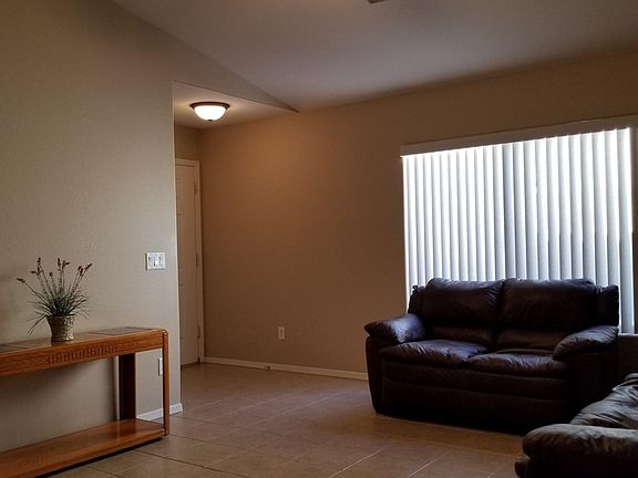 Plenty of room to entertain