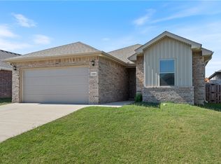 5909 NW Reynolds St, Bentonville, AR 72713