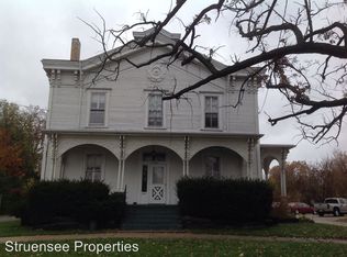 1010 Bay Shore Dr APT 5, Oshkosh, WI 54901