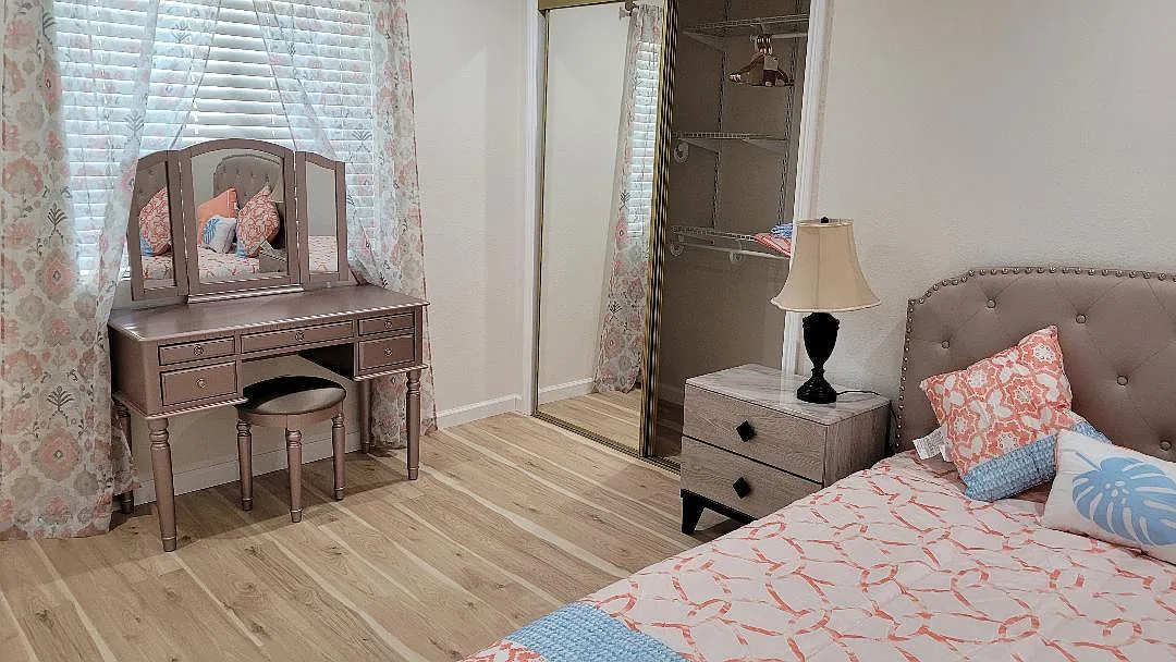 1 bed, 450 sqft, $2,300 — Photo 3