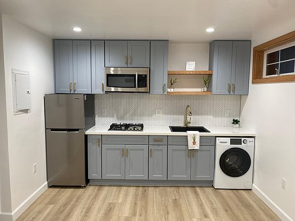 2nd image of 10624 Woodstead Ave