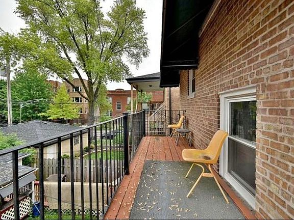 2nd image of 3736 W Wrightwood Ave #2