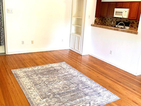 2nd image of 333 Beverly Dr