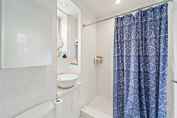 Rented by Compass | media 6