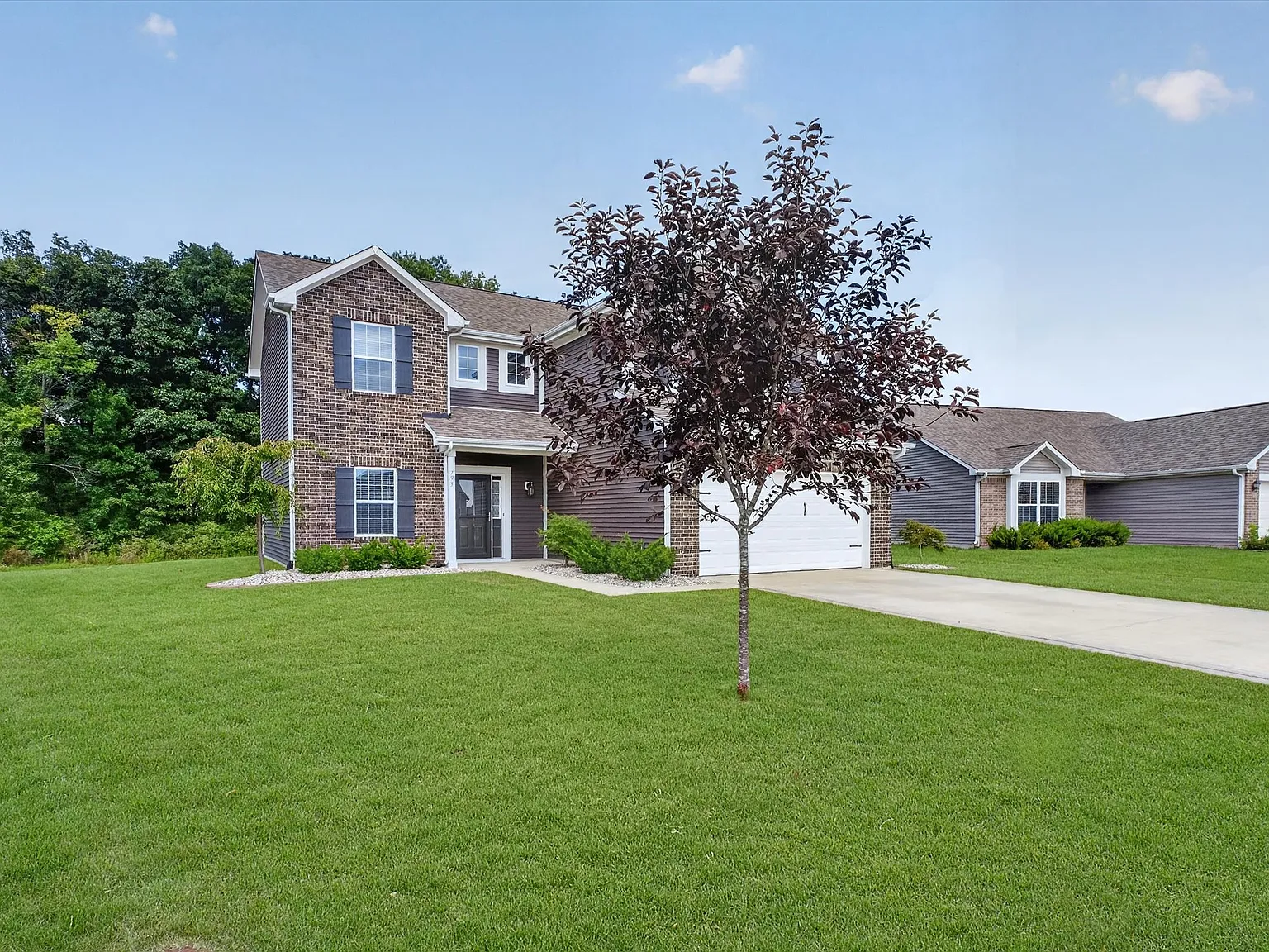 4 bed, 2154 sqft, $2,100 — Photo 3