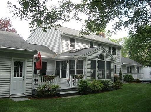 2nd image of 4 Dassance Dr