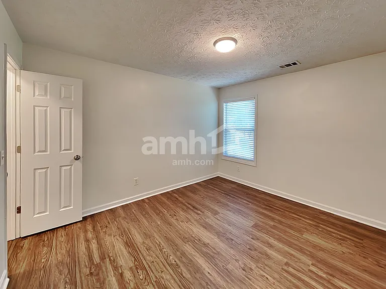 205 Daventry Way — Photo 16