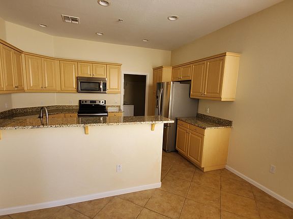 3rd image of 19475 N Grayhawk Dr Unit 2159