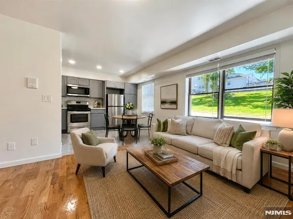 700 Schuyler Ave APT D14, Kearny, NJ 07032