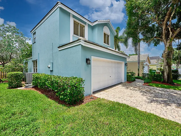 2968 Myrtle Oak Cir — Photo 2