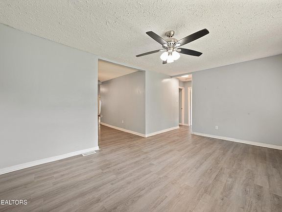 5th image of 2533 Davenport Rd