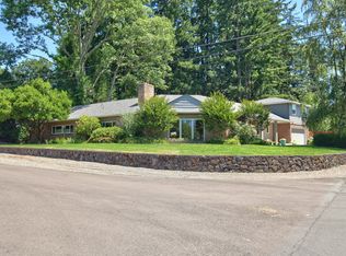 8485 SW Homewood St, Portland, OR 97225