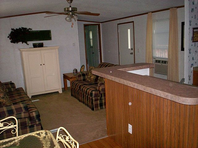 2nd image of 275 Hemlock Cir