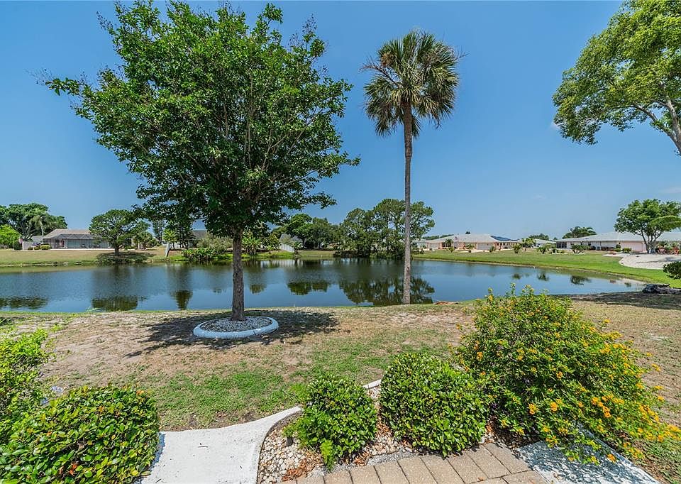 1st image of 806 BLUEWATER DRIVE