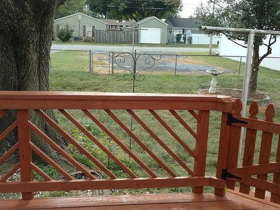 Back yard w more parking 