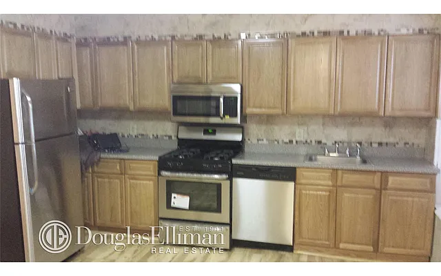 Rented by Douglas Elliman | media 9