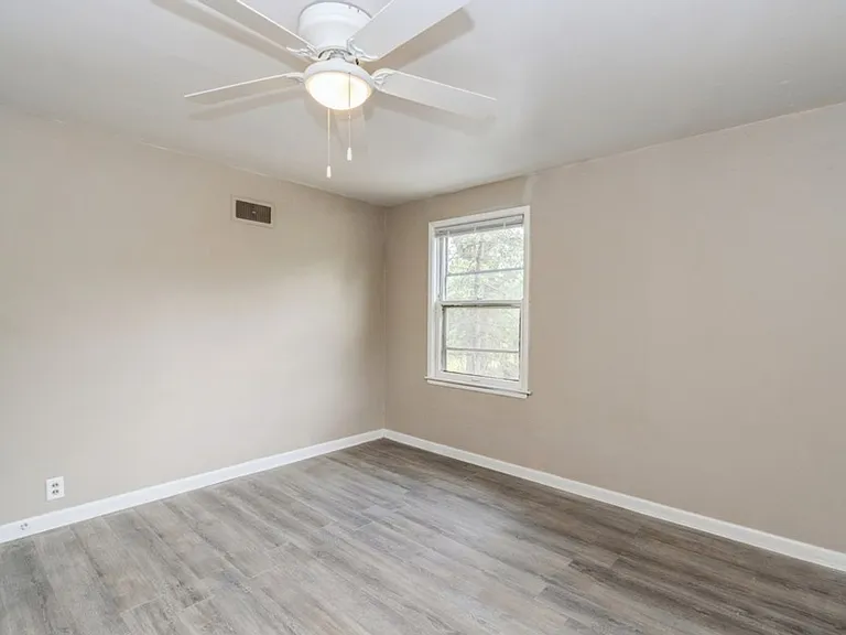 800 Kimball Rd — Photo 15