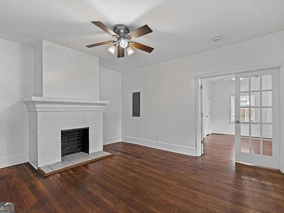 4th image of 409 Inman St SW