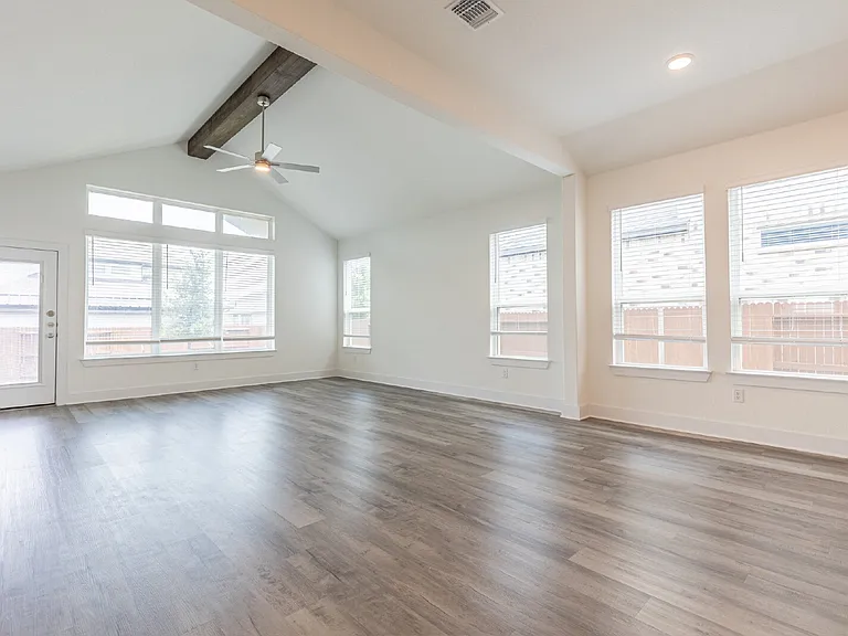 9328 Pioneer Jct — Photo 15