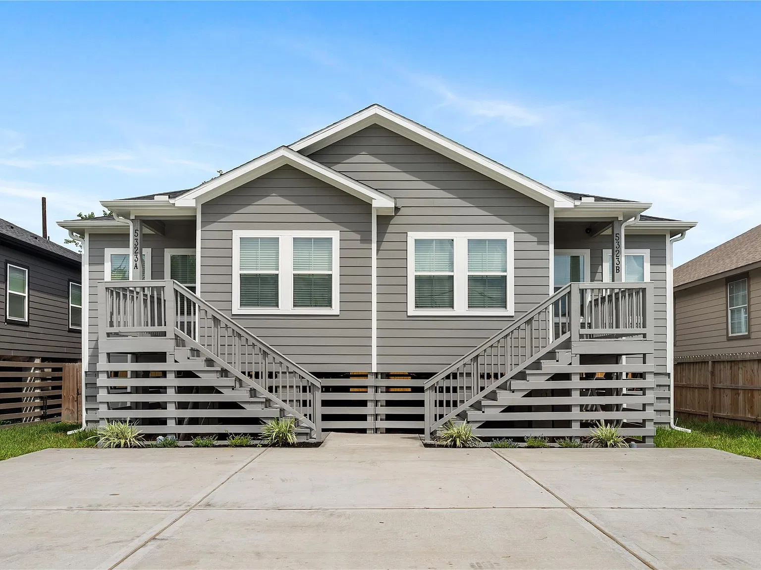 3 bed, 2.0 bath, 2200 sqft, $1,650 — Photo 2