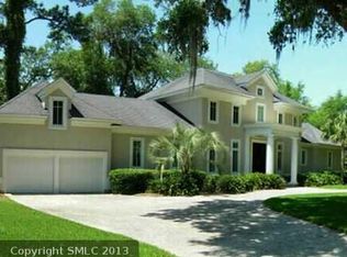 7 Back River Cir, Savannah, GA 31411