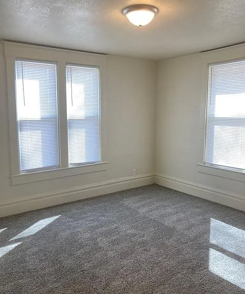 2419 NE Madison Ave — Photo 10