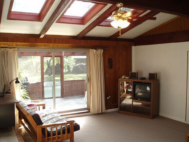 Family Room w/patio
