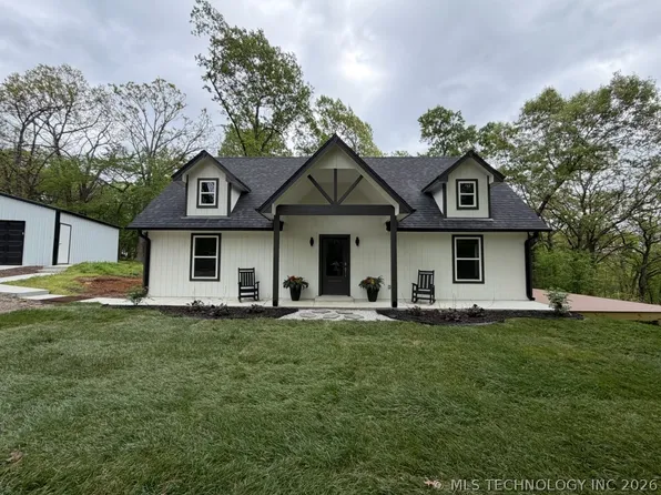 17752 E 450th Rd, Claremore, OK 74017