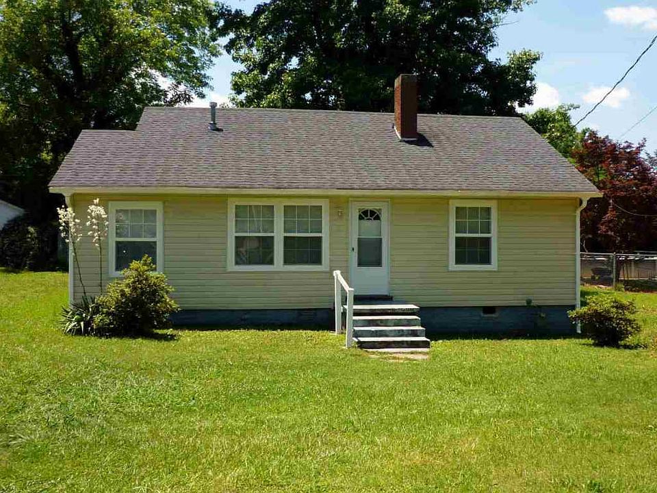 1st image of 115 McClure Dr