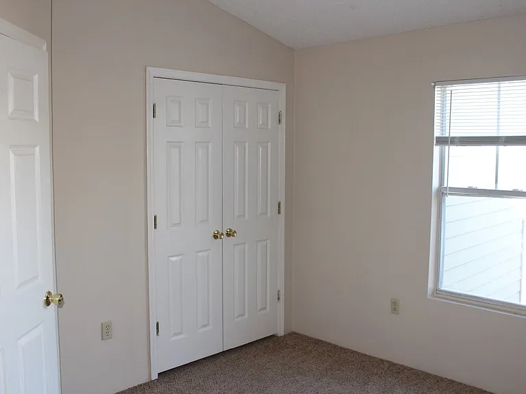 10 Old South Ct #C — Photo 12