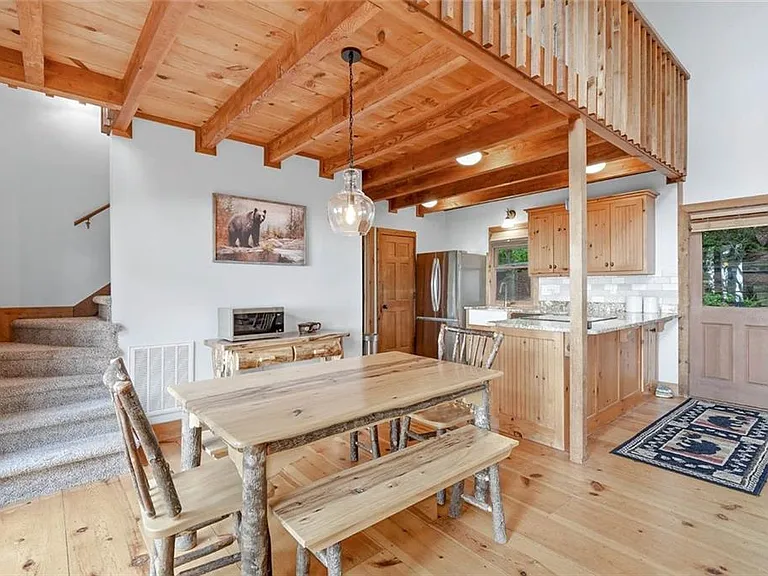 424 Sanderlin Mountain Dr — Photo 9