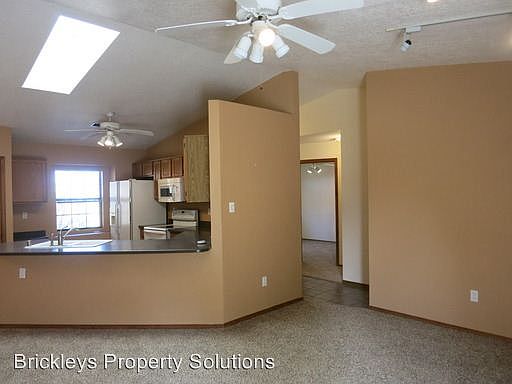 4th image of 5724 Kachina St NW