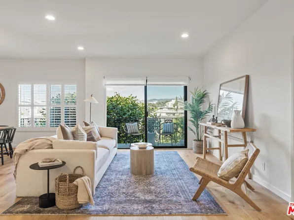 11928 Kiowa Ave APT 302, Los Angeles, CA 90049