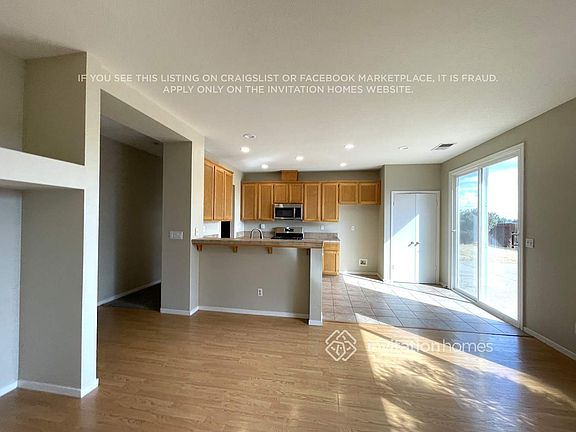 4th image of 573 Silver Saddle Dr